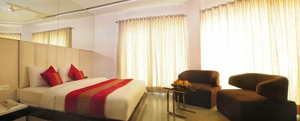 Hotel Gulnar Nowe Delhi Zewnętrze zdjęcie