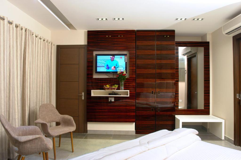 Hotel Gulnar Nowe Delhi Zewnętrze zdjęcie