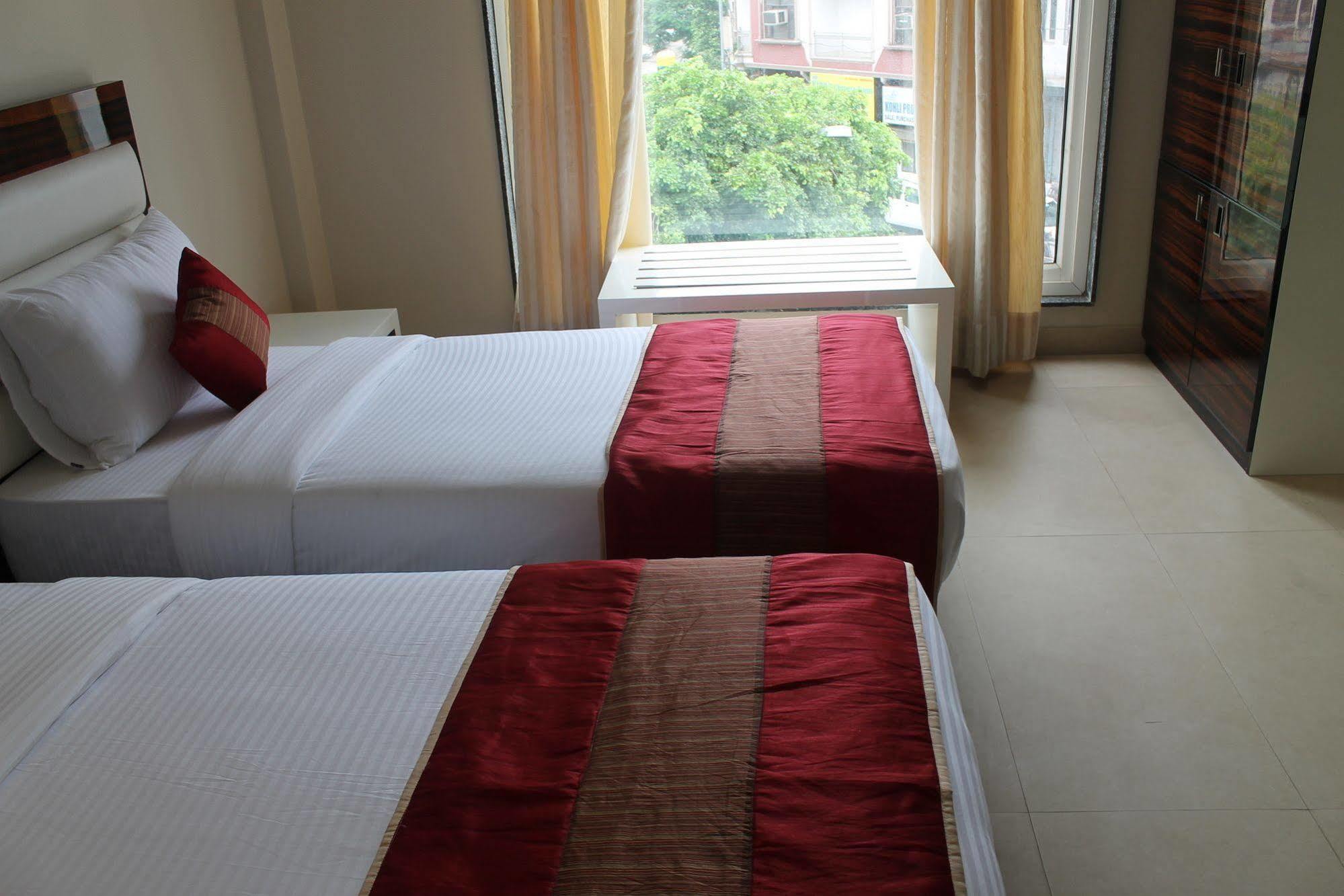 Hotel Gulnar Nowe Delhi Pokój zdjęcie