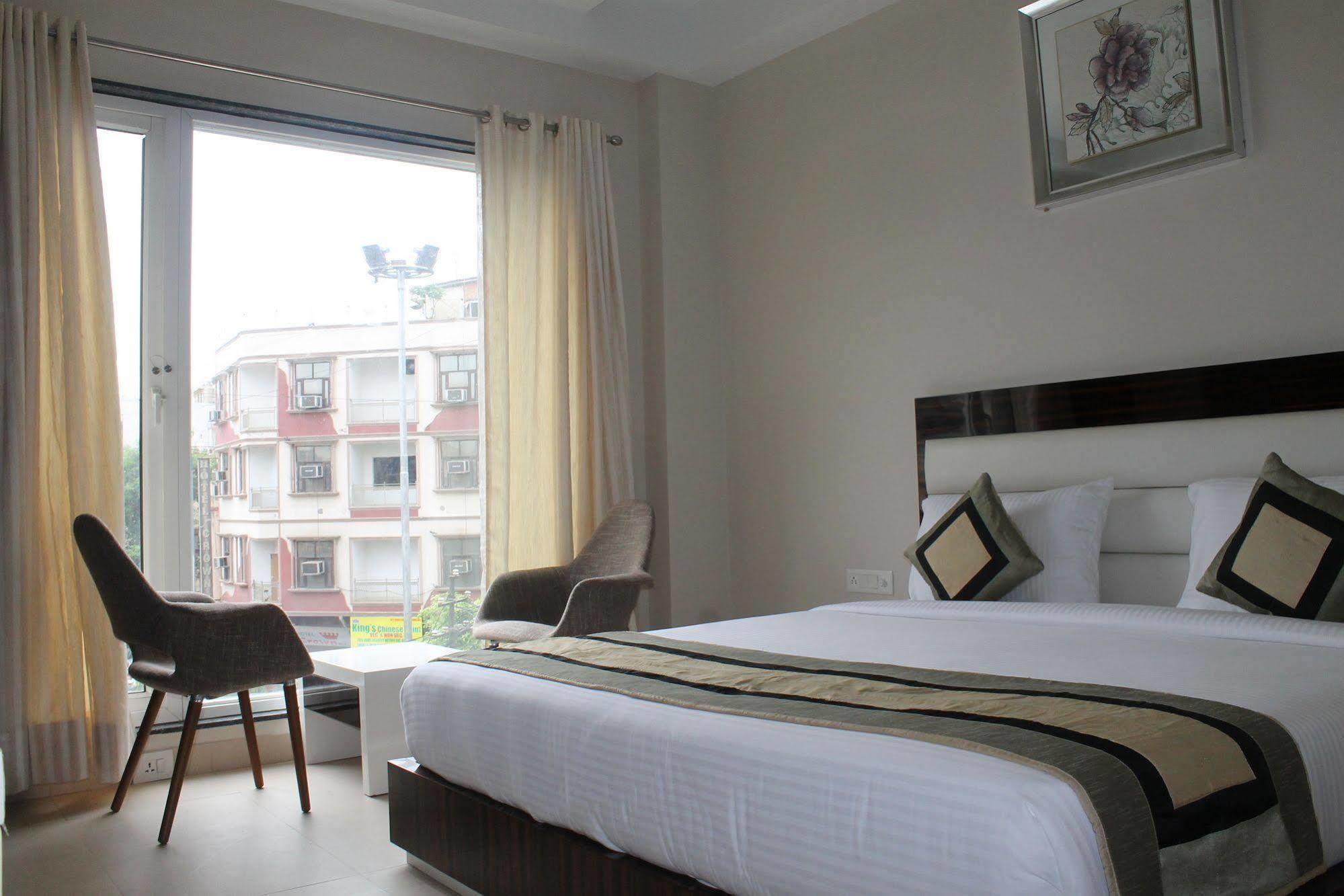 Hotel Gulnar Nowe Delhi Pokój zdjęcie